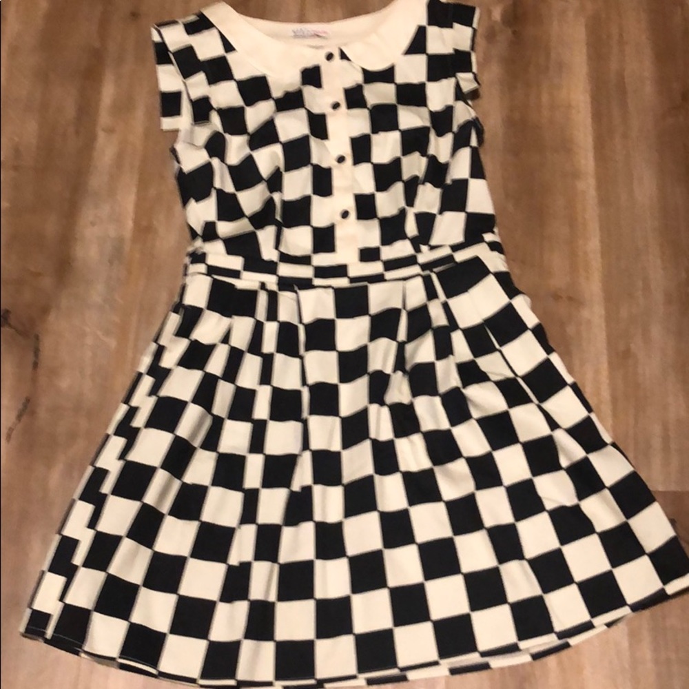 Pattern summer dress with pockets